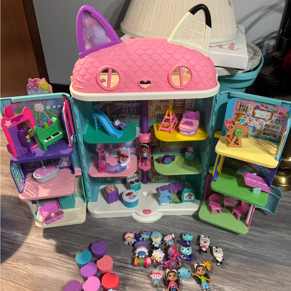 Colorful Dollhouse Playset with Accessories